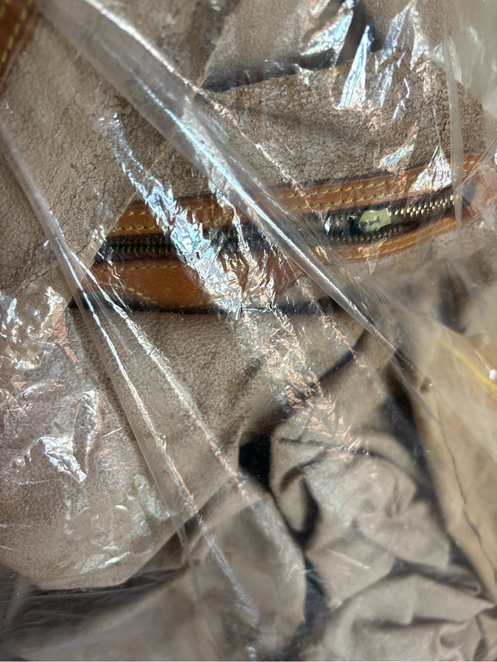 Authentic Louis Vuitton linings for parts or crafts - Picture 3 of 3